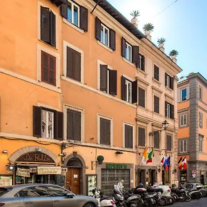  Apartment Romefinestay Sistina Italy